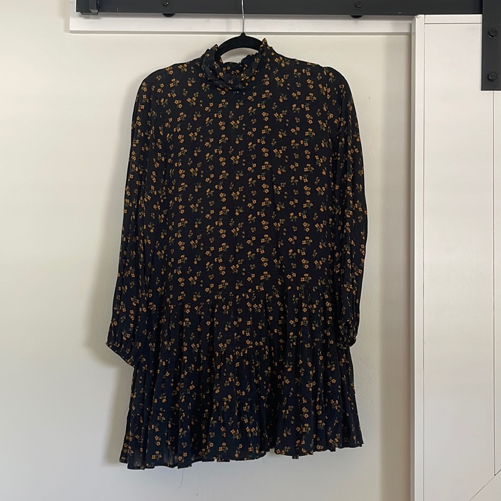 Zara long sleeve floral dress